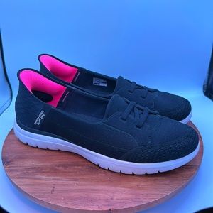 Skechers Pink and Black Athletic Shoes Lightweight Performance Design